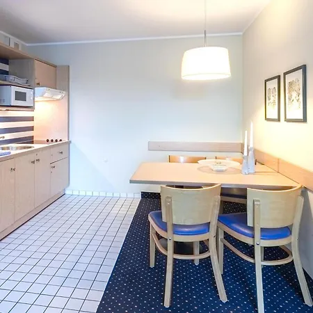 Apartment Seestern - Charmante 2-zimmer-wohnung Mit Balkon *